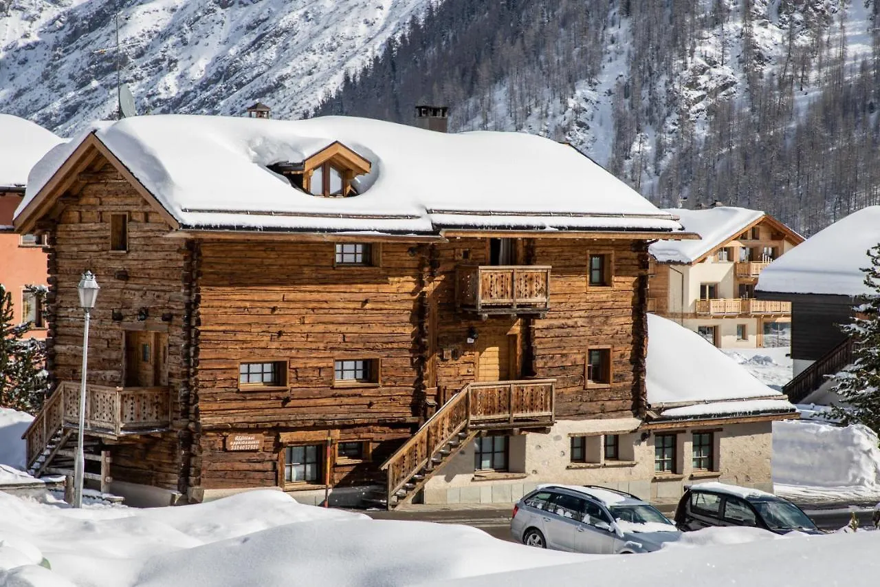 Baita Kate Apartment Livigno Italy