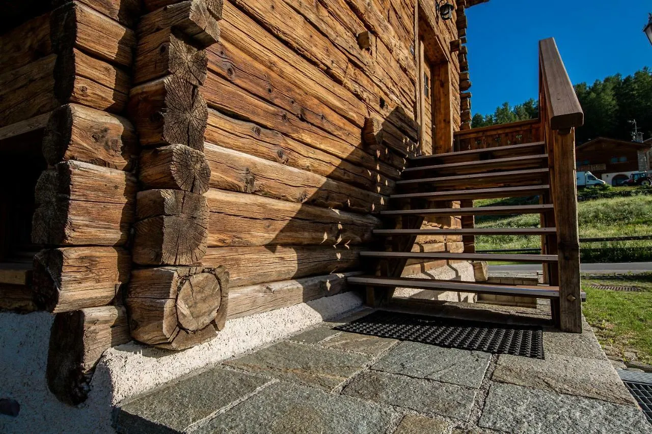 Baita Kate Apartment Livigno Italy